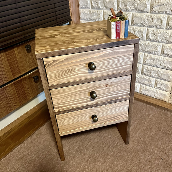 3段引き出し・サイドチェスト・サイドテーブル・ベッドサイドテーブル