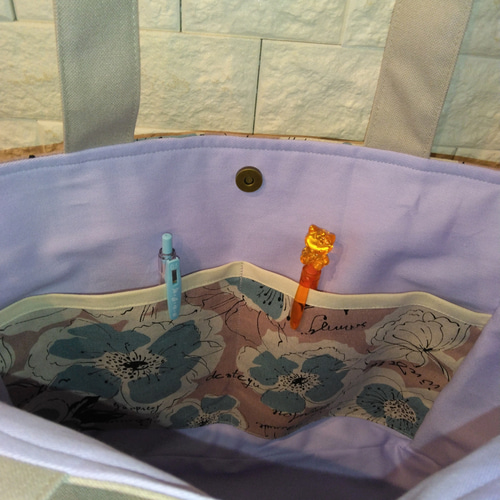 送料込】花柄 英字A4サイズサイドポケットトートバッグ ハンドメイド