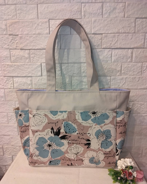 送料込】花柄 英字A4サイズサイドポケットトートバッグ ハンドメイド
