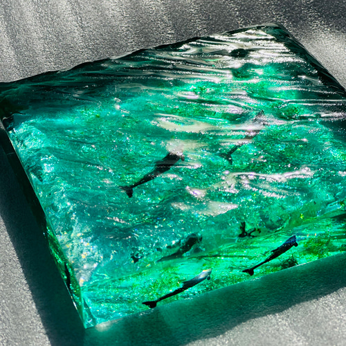 インテリアアートブロック ラージ エメラルドグリーンの海とペアイルカ