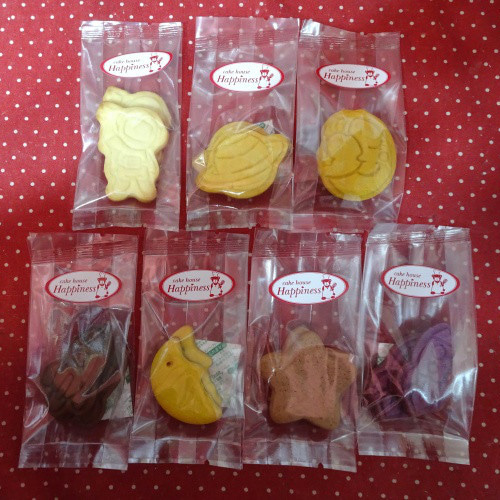 三日月型貼り箱にクッキー7種類詰め合わせ☆ スイーツ・お菓子・パン