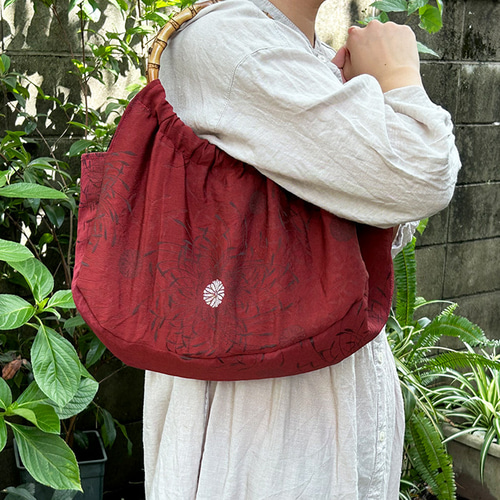 着物リメイクバッグ【バンブーハンドルバッグ えんじ 菊】大正ロマン
