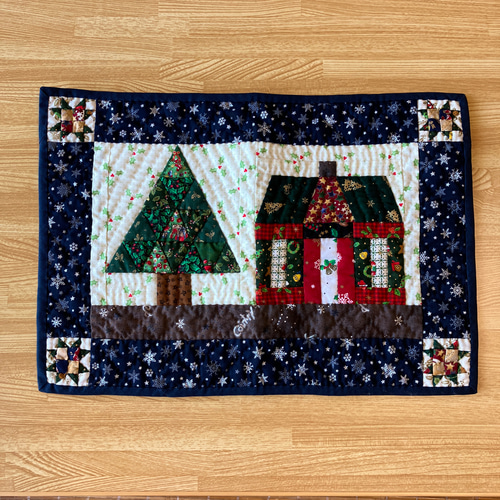 パッチワークキルトのタペストリー(ハウス・ツリー) その他インテリア