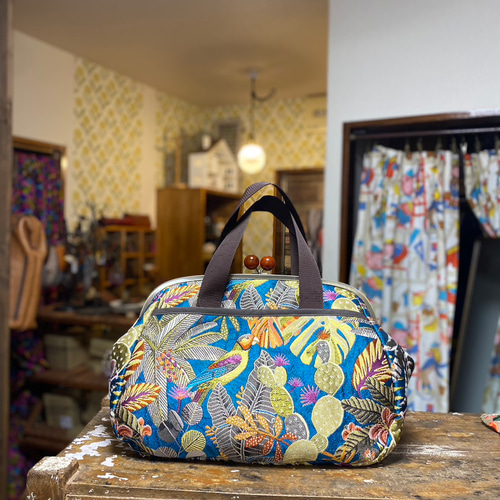 受注製作】大きながま口ボストンバッグ ジャガード織 熱帯柄 ボストン