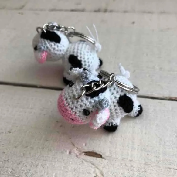 オリジナル 編みぐるみ ウシさん 牛 キーホルダー あみぐるみ orb