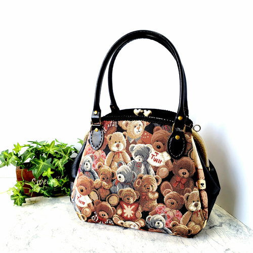 マチ付き あおりポケットのがま口バッグ(テディベア ゴブラン