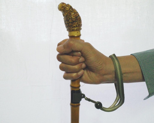 竹杖④_根頭曲がり 竹根鞭細工 漆塗り ねぶち 希少 国産 破竹根付 竹杖