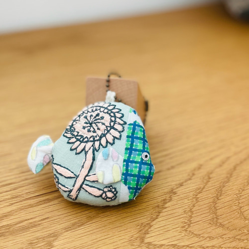 ︎︎◌再販︎︎◌⚮̈ミナペルホネンハンドメイド⚮̈お魚さんメジャー