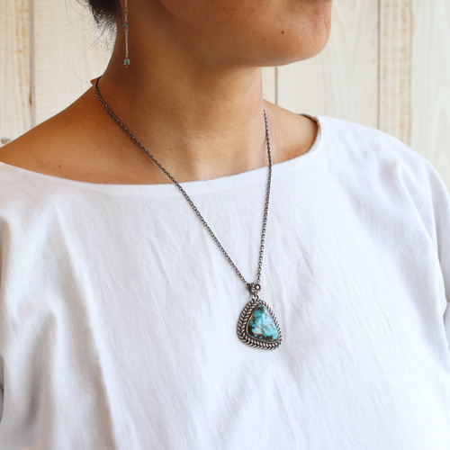 ターコイズ シルバー925 ペンダント ナバホスタイル （チェーン別