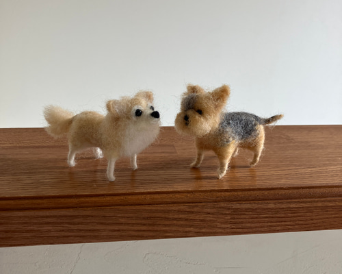 羊毛フェルト犬 ロングコートチワワ・チワワ ハンドメイド置物 羊毛