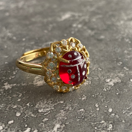 お買い得♪】ルビーいろ 煌めき華やぐてんとう虫のリング 指輪・リング