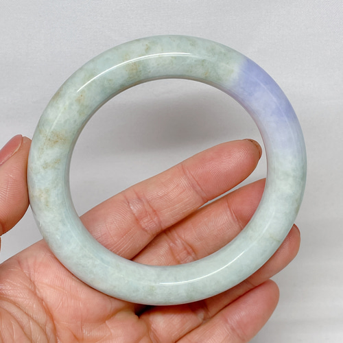 新入荷】本翡翠保証‼️天然翡翠 春帯彩太幅丸形バングル 鑑定書付