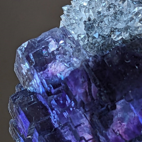 フローライトONクォーツ・原石クラスター（蛍石）Fluorite｜スペイン産