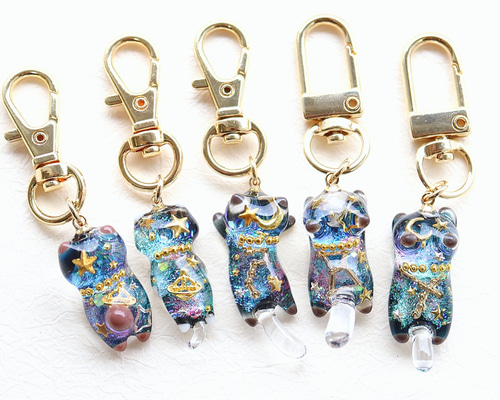 宇宙の立体猫のキーホルダー レジン キーホルダー Nanala 通販