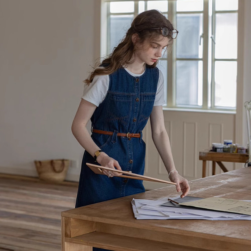 シンプルで着まわしやすい デニムワンピース ノースリーブワンピース