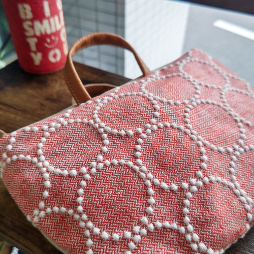 ミナペルホネン/タンバリンレッド/ミニラウンドショルダー本革キャメル