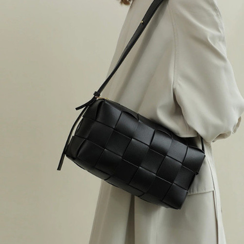 本革編みバッグ 高級感ショルダーバッグ頭層牛革手編みショルダー