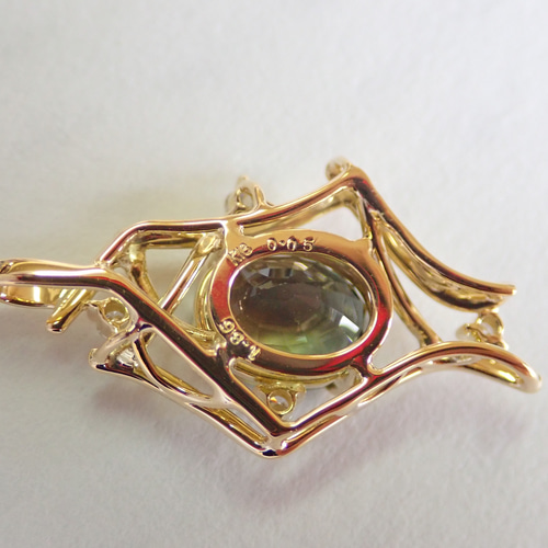 バイカラーサファイア1カラットアップ 月明かりの森 ペンダントトップ