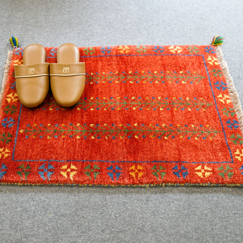 79×52cm 【ペルシャ絨毯 手織りギャッベ】アマレ族ギャッベ ギャベ