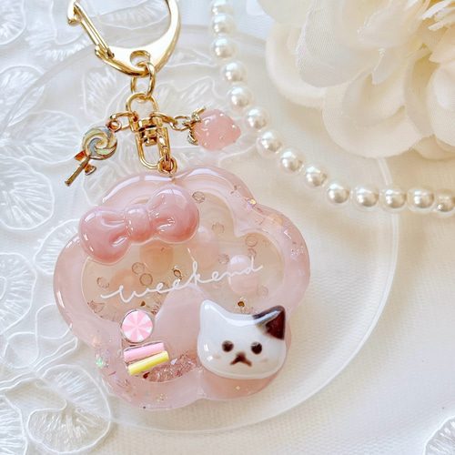 レジン ねこ 肉球 シェイカー シャカシャカ キーホルダー ピンク