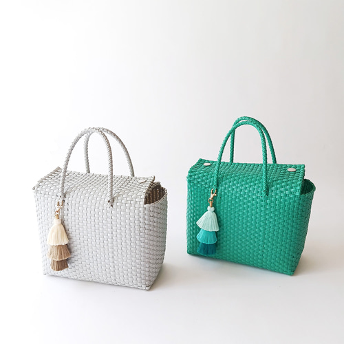 翌日発送】メルカドバッグ プラかごバッグ タッセルつき 無地 グレー