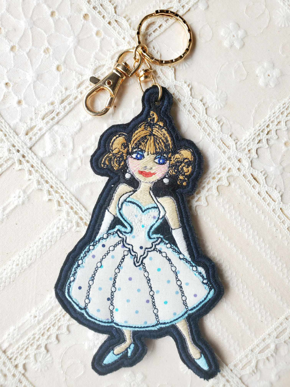 ロラライハリスの刺繍キーホルダー（バッグチャーム）受注制作 その他