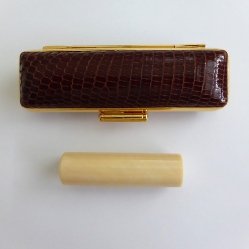 希少！高級品！マッコウ鯨歯 芯持ち印材 φ15.10×54.68㎜ トカゲケース