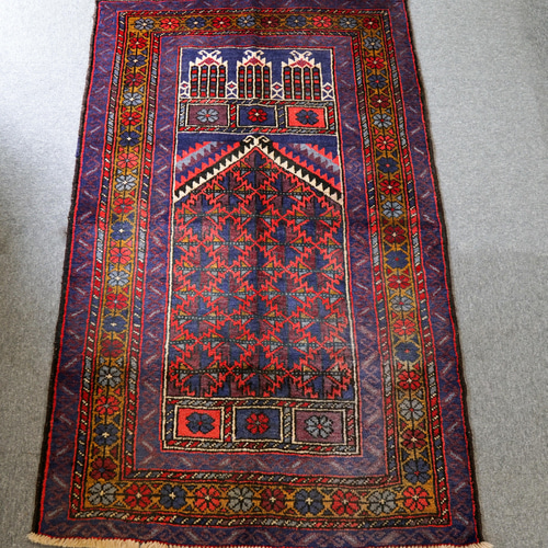 141×89 トライバルラグ ヴィンテージラグ バルーチ 手織りラグ