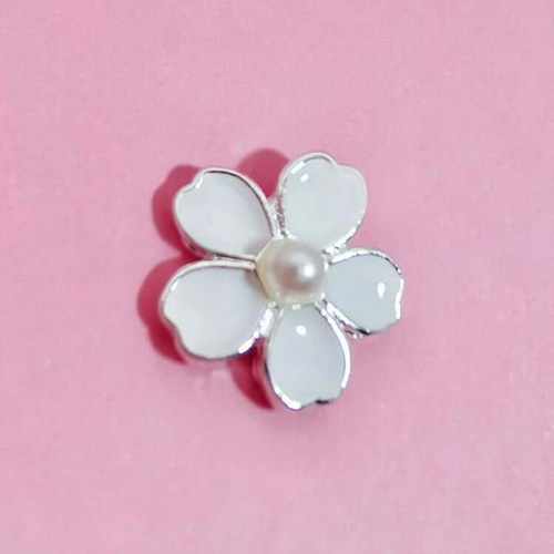 P174《2個》ネイルパーツ 花 フラワー 桜 成人式 白 セルフネイル