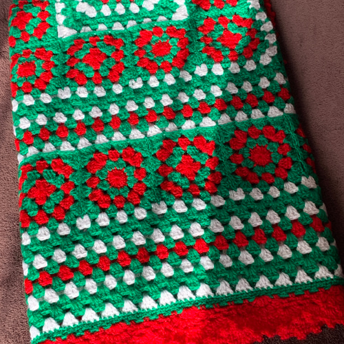 ハンドメイド かぎ針編み グラニースクエア ブランケット ひざ掛け