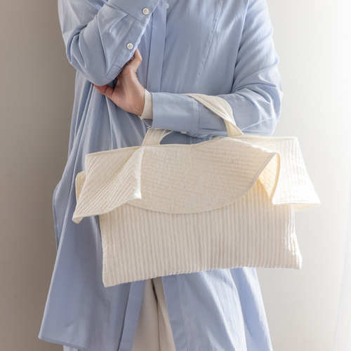 ヌビ フリルバッグ A4サイズ収納 通勤通学 サブバッグ トートバッグ IC