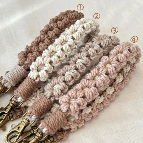 マクラメフラワーハンドストラップ 携帯ストラップ myrte 通販