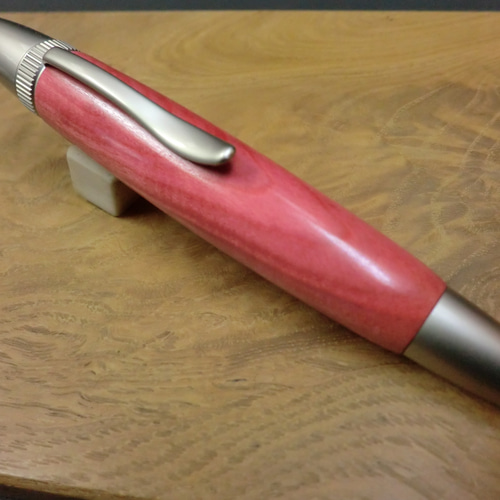 ピンクアイボリー・パトリオットボールペン ステーショナリー ペン