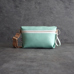 撥水レザー ミニショルダーバッグ【ミントグリーン/パステルカラー