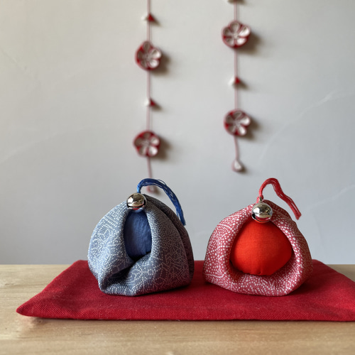 つまみ細工のつるし飾り 女の子の誕生祝にも 赤系 ひな人形・雛飾り