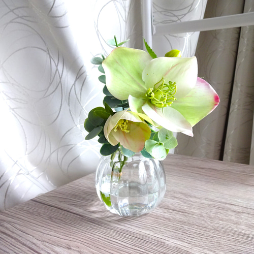 ⭕️⭕️ベルナール カトラン リトグラフ白い花瓶のクリスマスローズ