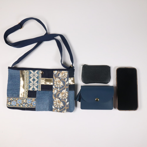 送料無料】かわいい ショルダーバッグ デニム リメイク 刺繍レース