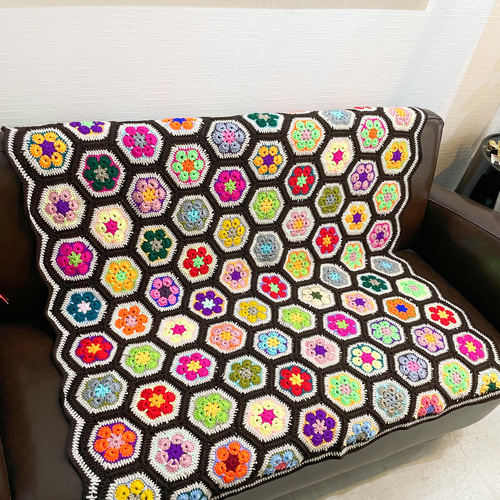 手編み かぎ針編み モチーフ編み ブランケット マルチカバー