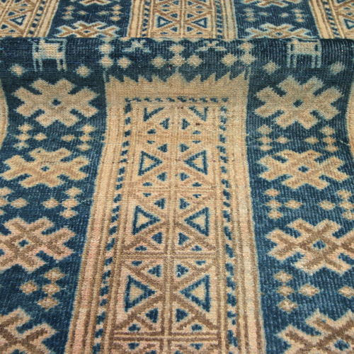 藍色が美しいトルクメン手織り絨毯 アンティークラグ 草木染め