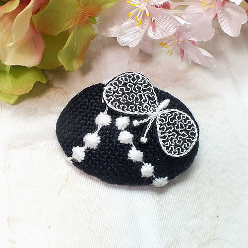 ミナ ペルホネン ブローチ ＊タンバリン×ちょうよ ＊（50mm