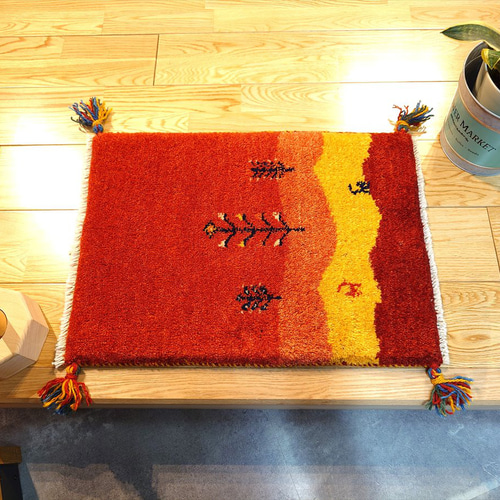 夏入荷】ペルシャ ギャッベ 玄関マット小 55×41cm 茜色 桃色 夕日