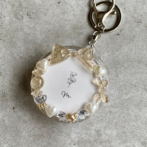 缶バッジ】バッジケースキーホルダー gold lamé/金/りぼん/ハート