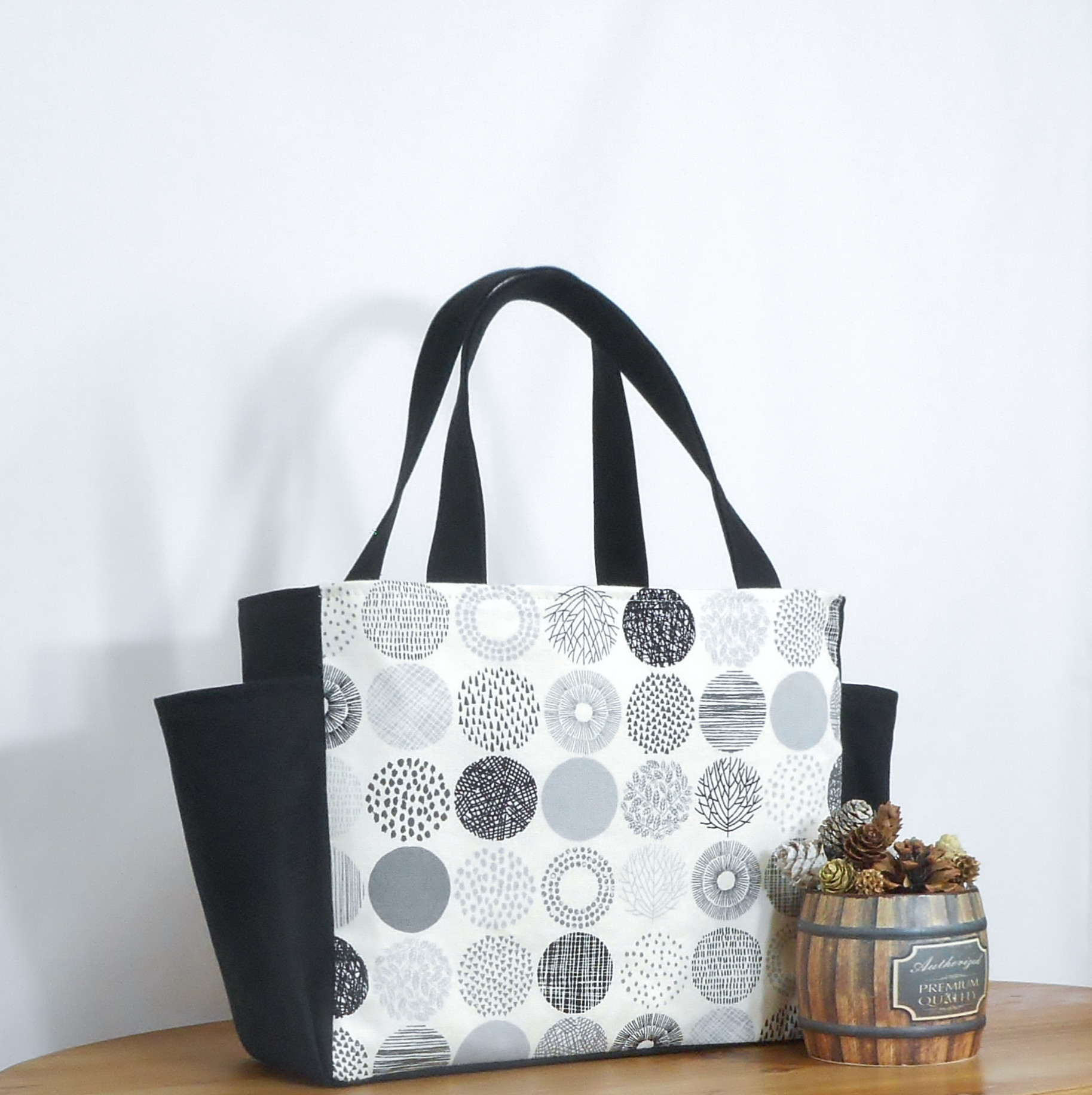 JUNE ポケットいっぱいトートバッグ ハンドメイド JUNE様 ポケット