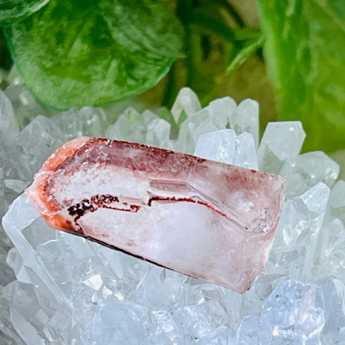 赤富士✨ レッドファントム ヘマタイトインクォーツ 原石 クリスタル