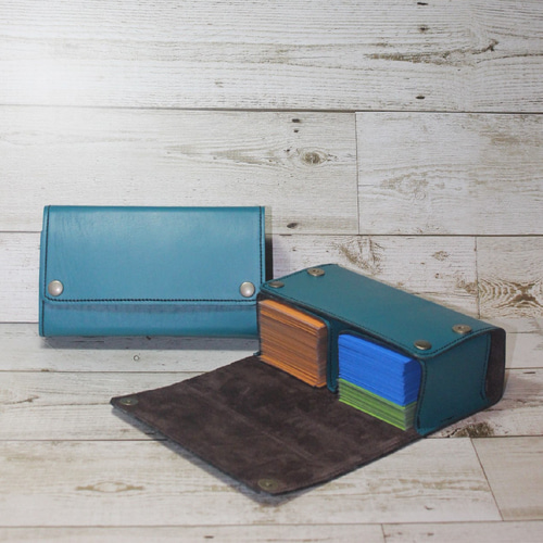 これ一つで2デッキ分！ レザーデッキケース ピーコック 本革 牛革 名刺