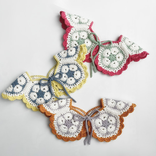 受注制作⌇手編みのつけ襟スタイ⸝⋆ スタイ・よだれかけ koguma