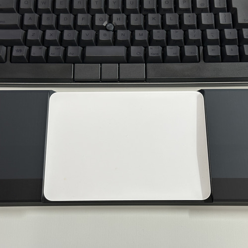 HHKB Studio専用リストレスト兼キーボードルーフ(カバー) Magic