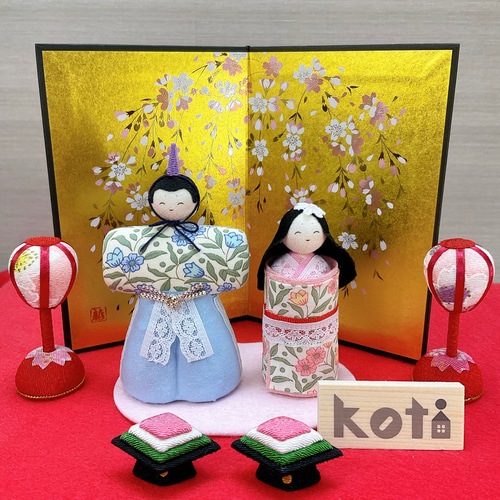 雛飾り小道具【桜金屏風 高さ15cm＆桜ぼんぼり(小)一対＆ひし餅一対