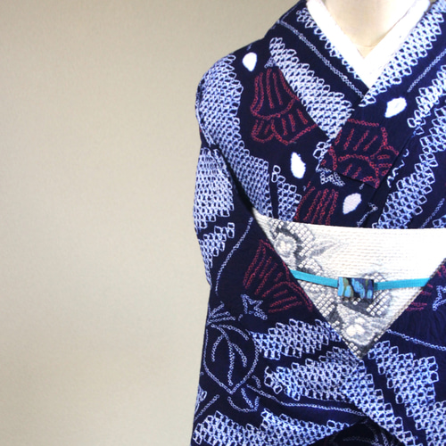 ◇現代 有松鳴海絞 浴衣◇【濃紺朱】すっと伸びる芥子の花が怪しく