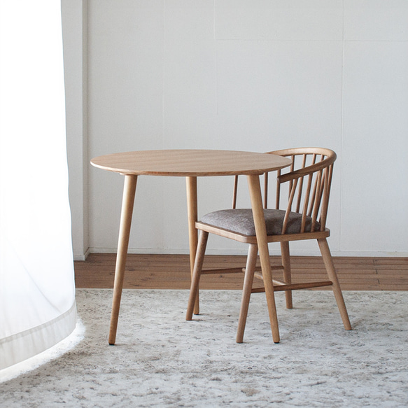 オーク材の3本足ラウンドダイニング［3サイズ 70cm 80cm 90cm] 天然